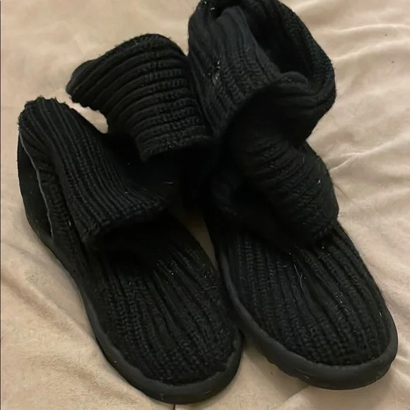 Ugg sweater boots - Picture 4 of 4